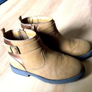 Girl’s Brown Ankle Boots Size 2